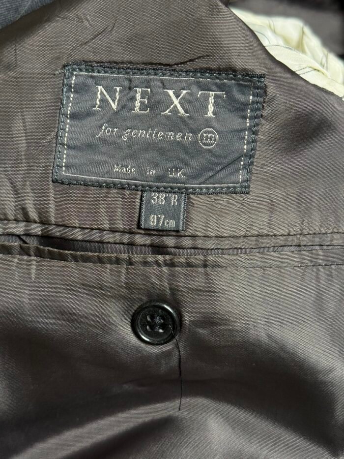 Next [L] - Image 4