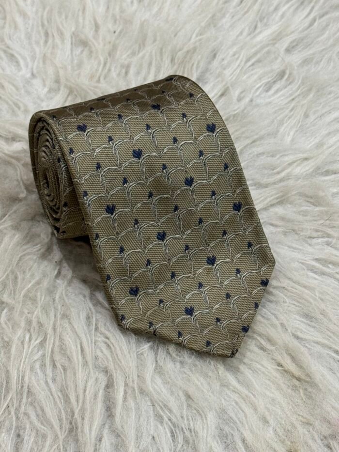 YSL - Image 2