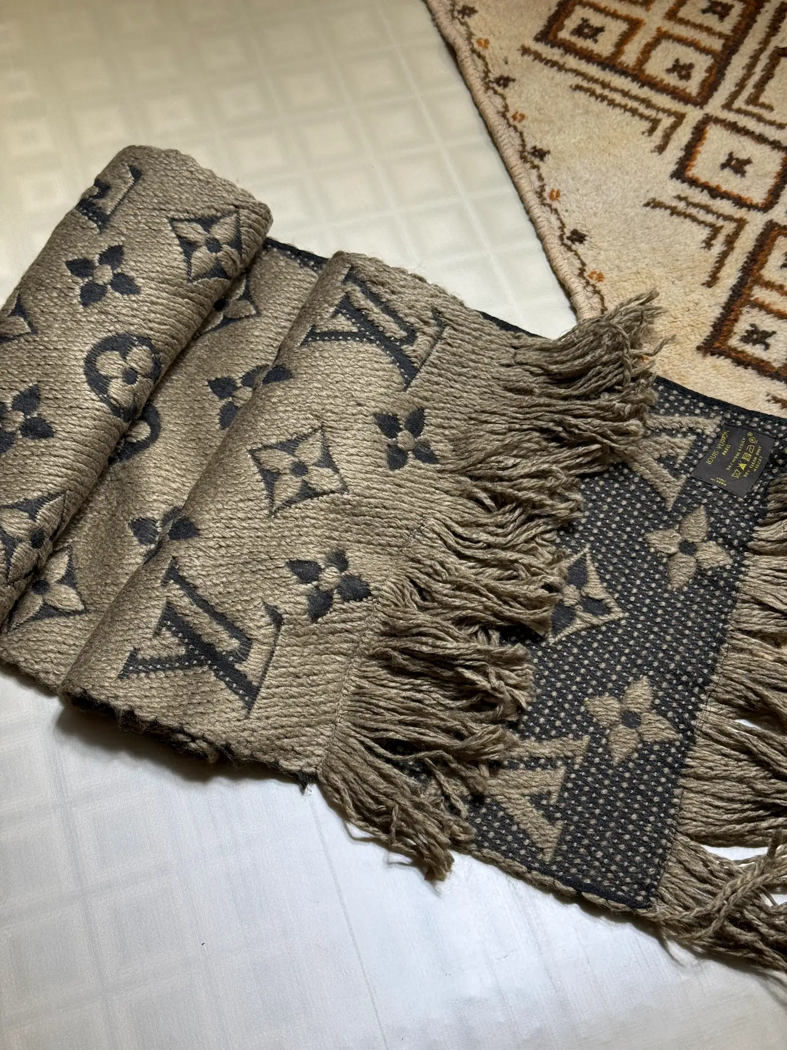 IMG_1543 Louis Vuitton - Image 1