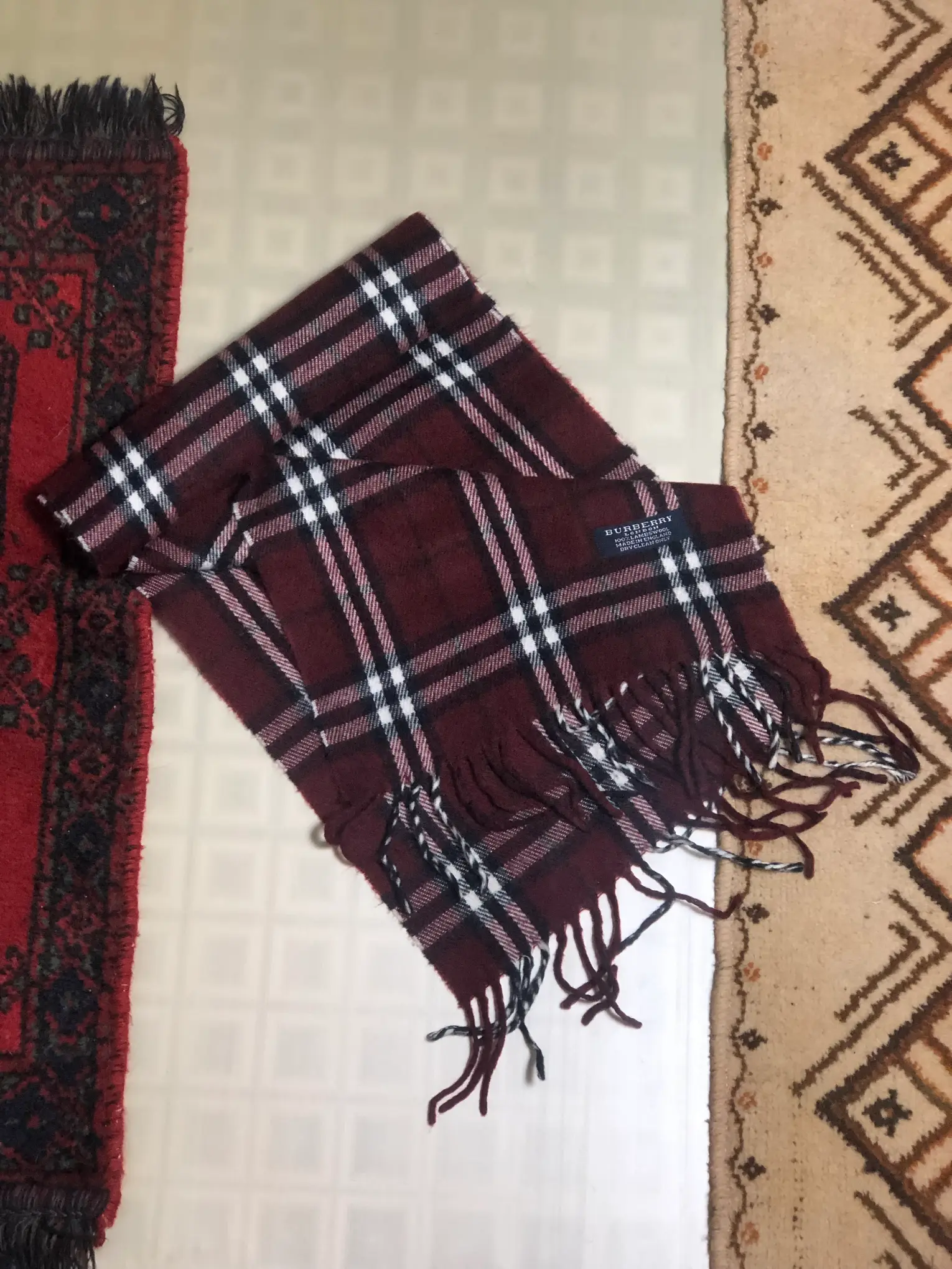 IMG_1344 Burberrys - Image 1