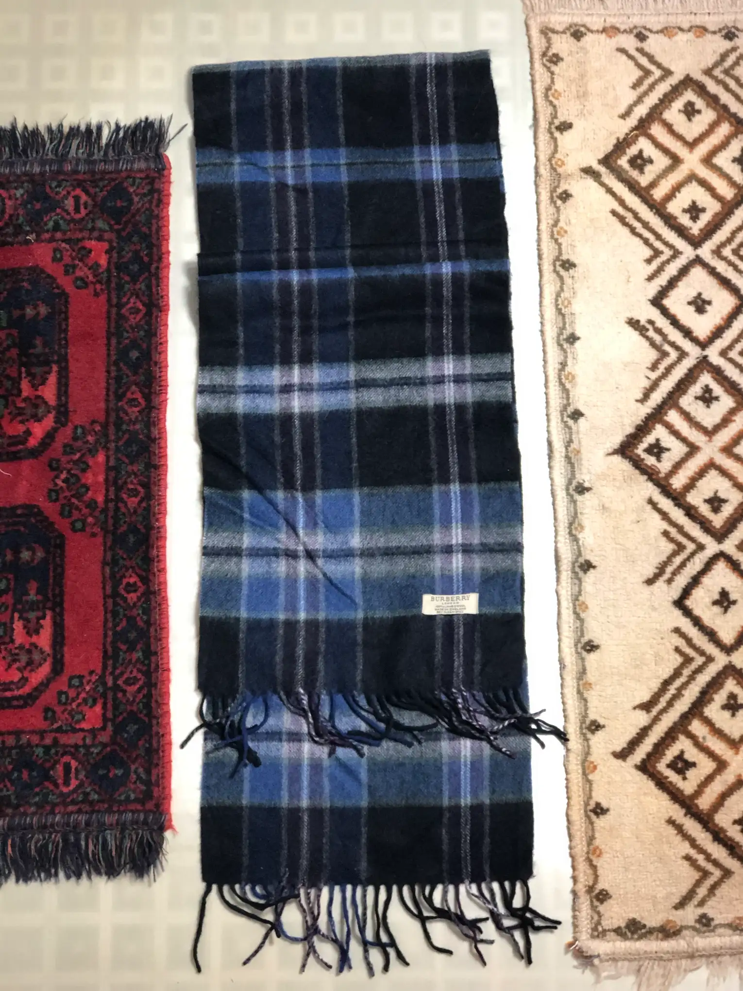 IMG_1418 Burberrys - Image 1