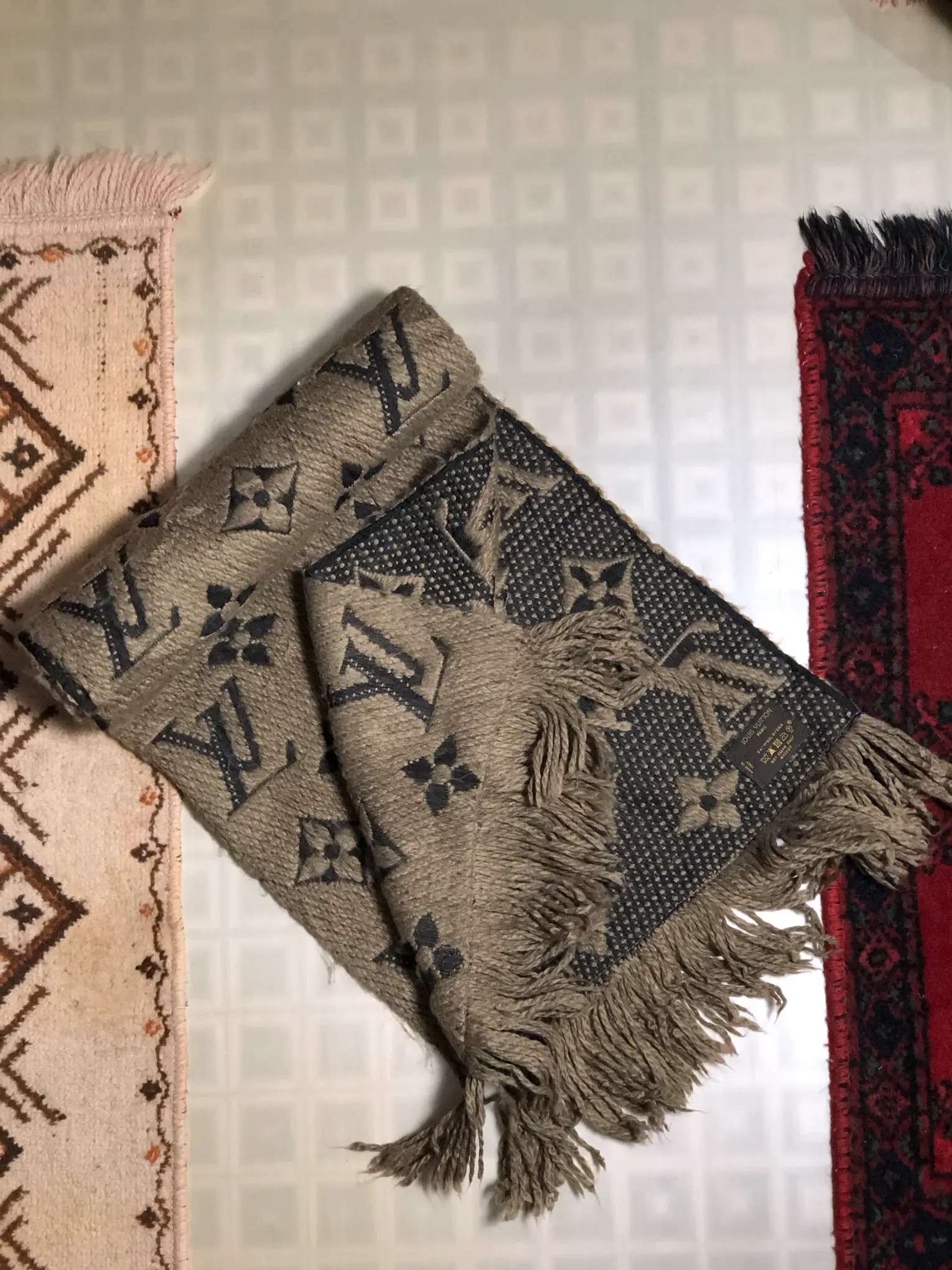 IMG_4520 Louis Vuitton - Image 1